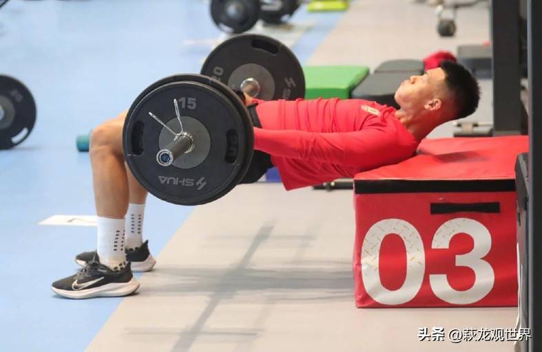 中超焦点战：成都蓉城迎战长春亚泰，彭欣力与周定洋对决