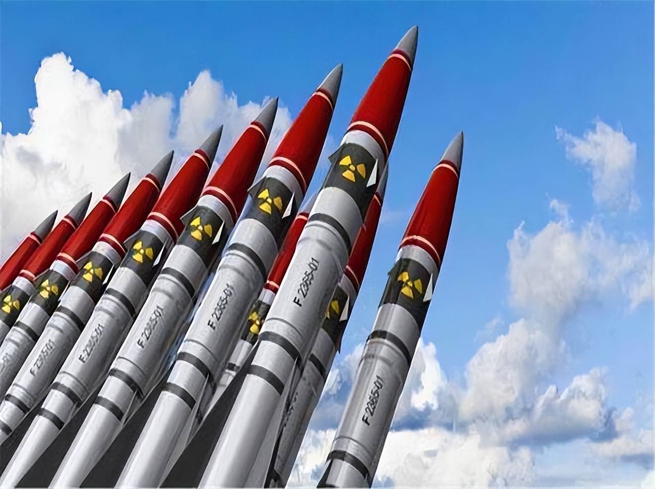 中美核弹头5000对600,为何不敢开战?专家揭秘两大真相