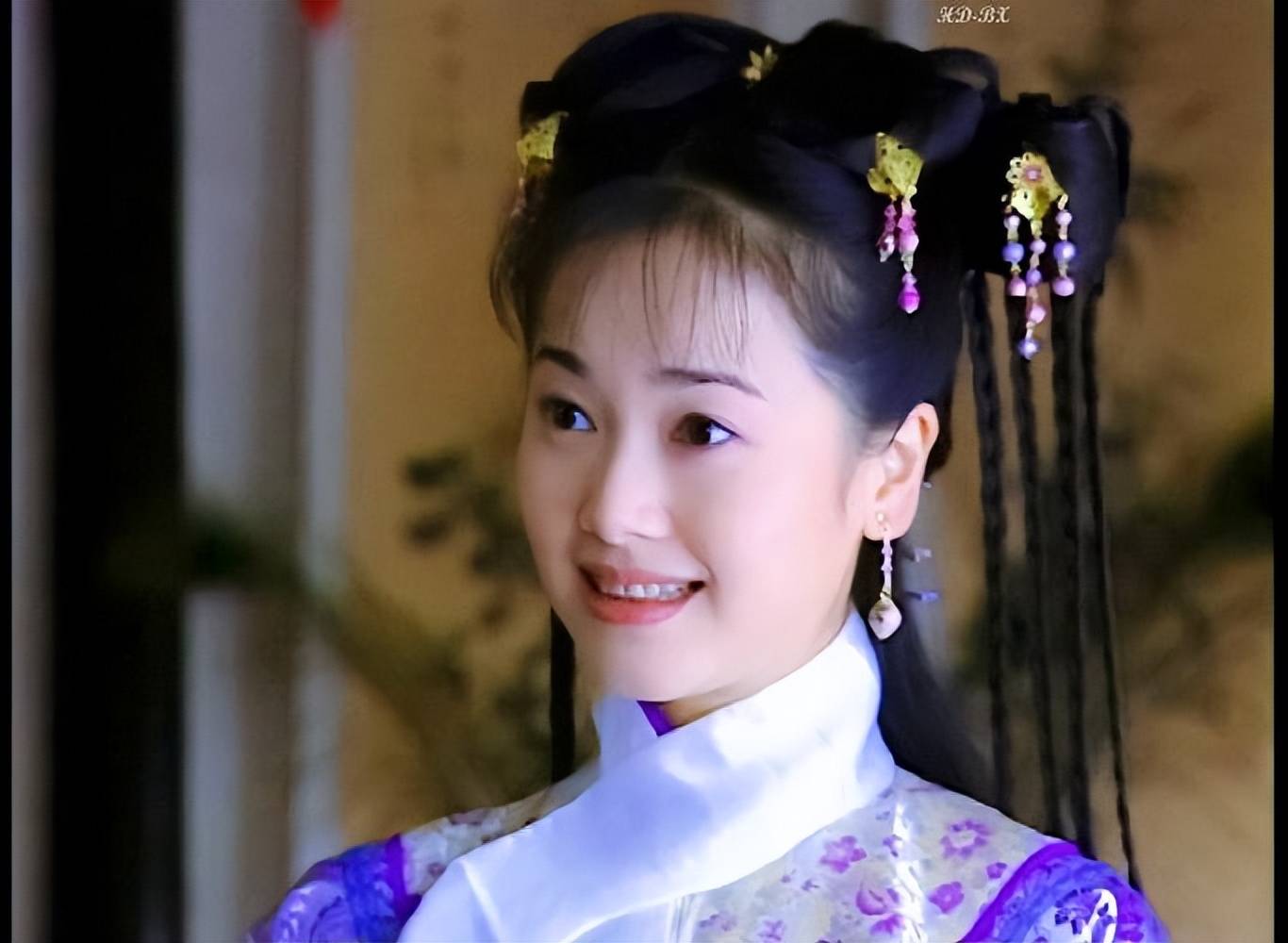 直到与家人相处中暴露本性,才明白左小青为何要执意挑战全裸戏份