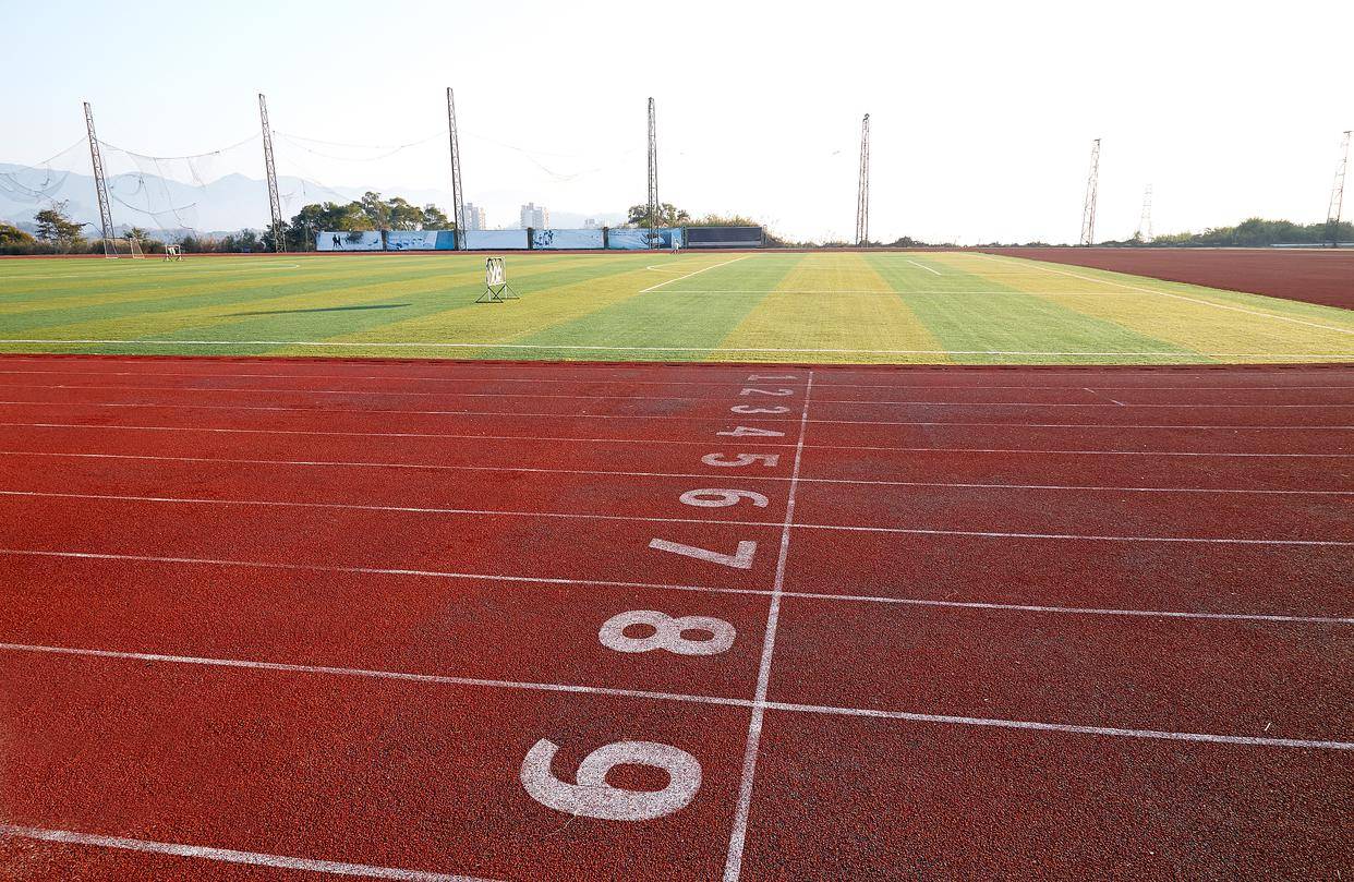 奥运会田径跑道为何固定8道?揭秘百年演变史与科学依据