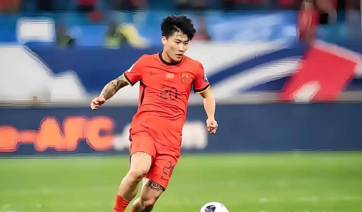 冲击助攻王！山东泰山年轻国脚双核爆发，韩鹏激活瓦科也激活了他