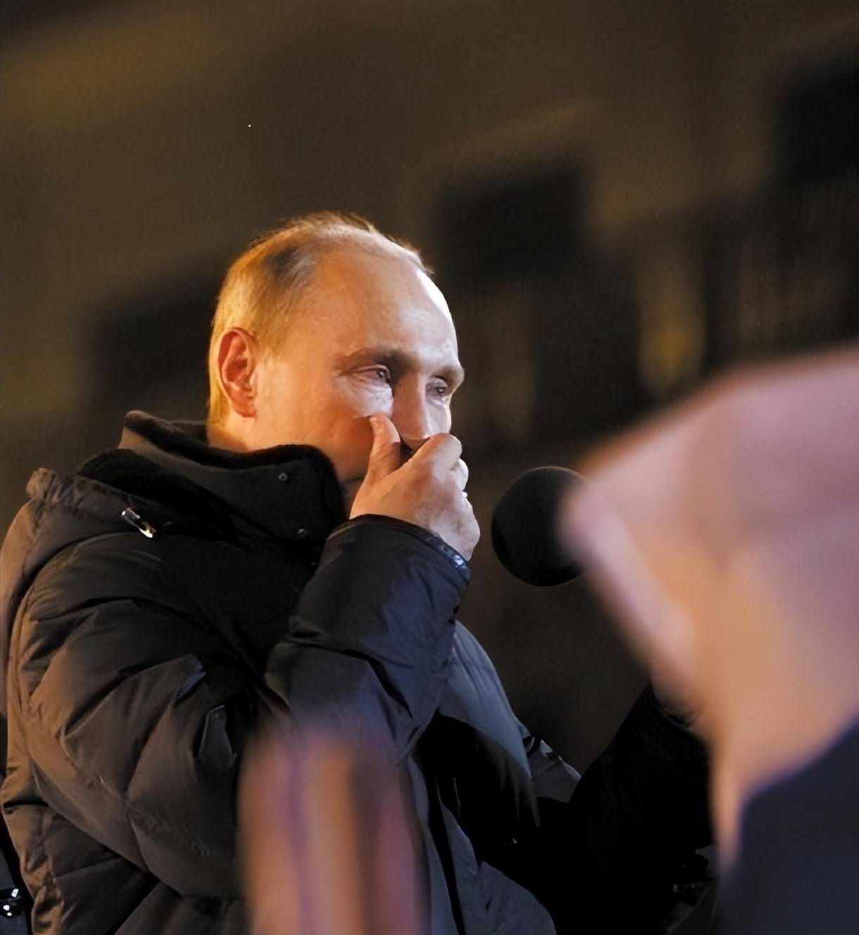 硬汉普京13年离婚至今仍单身,前妻告知原因,揭秘13年单身原因