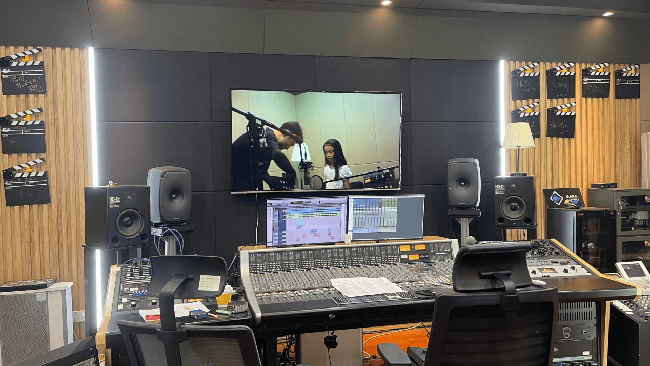 2025年无线领夹麦克风选购终极测评热门品牌,新手开直播需要什么设备?无线麦克风哪个牌子的好?多款麦克风对比决选性能王者!