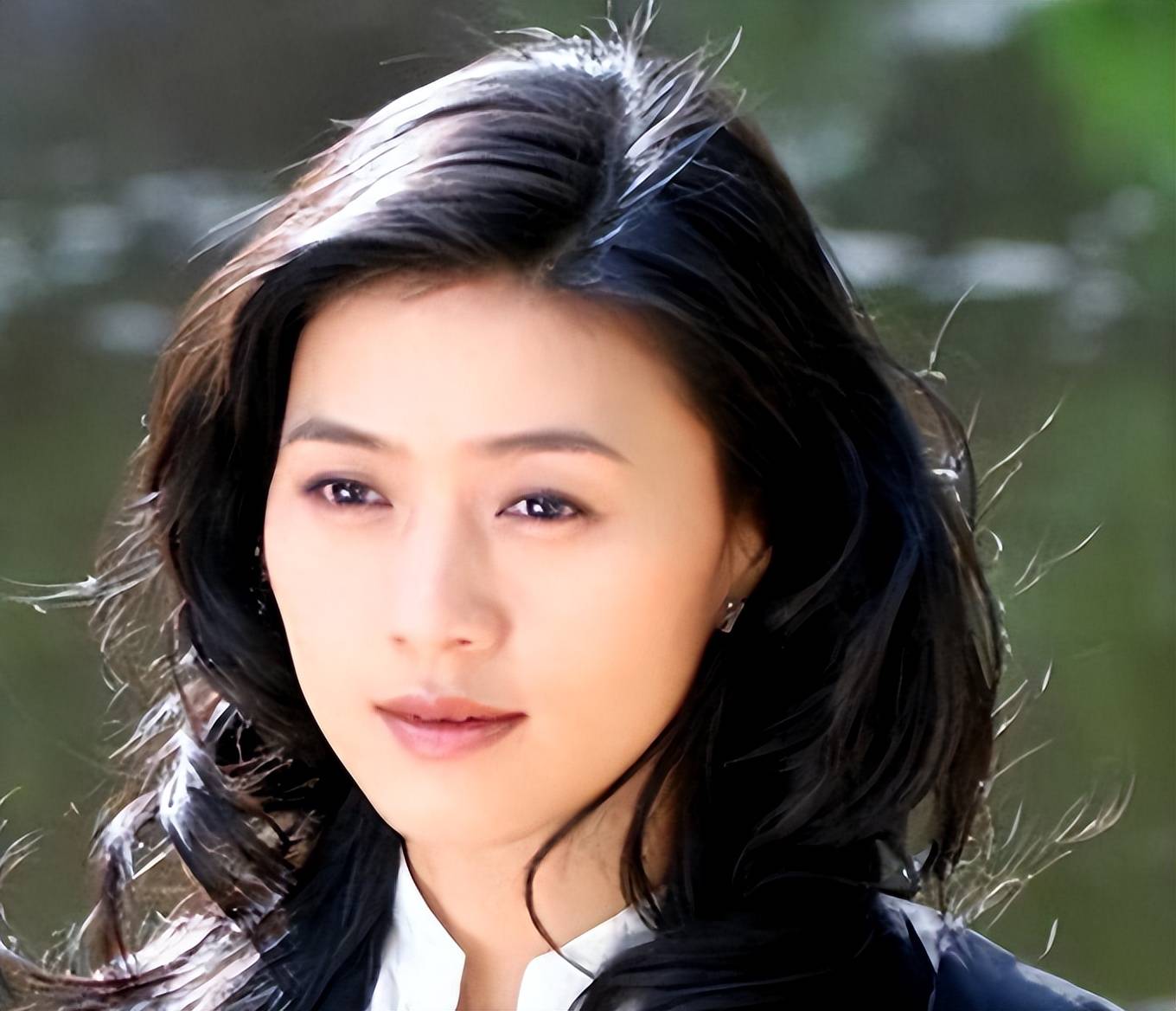 "资本女大佬"田海蓉:31岁嫁富豪,丈夫狱中离世,如今过得如何