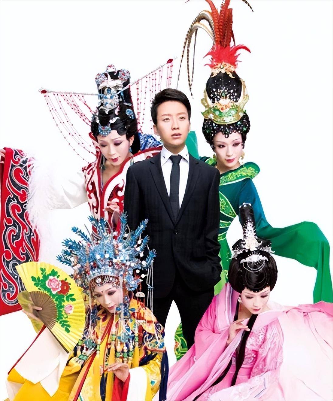 李玉刚以"梅派代表"自居,凭一首歌得罪京剧圈,梅葆玖:门外汉
