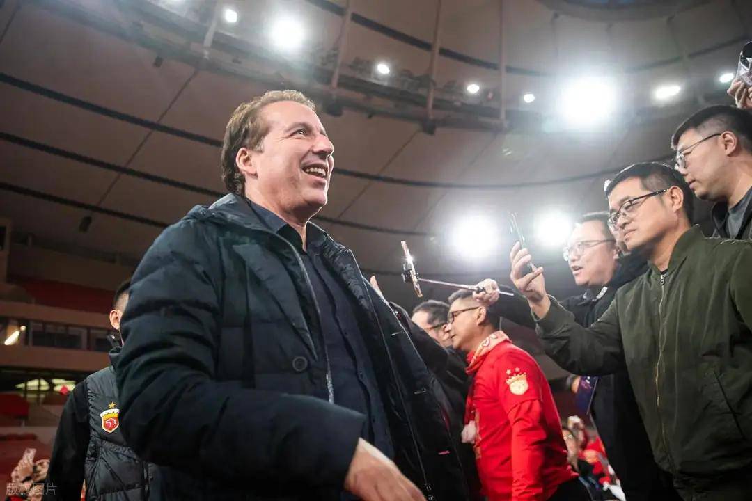 哈维尔竞选国足主帅：心理战术与本土经验成关键