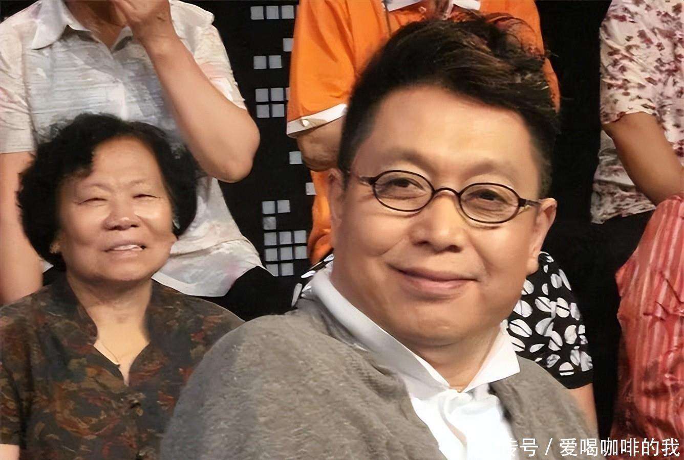 离婚20年再看小香玉和王为念,一个三婚遇真爱,一个终为错误买单