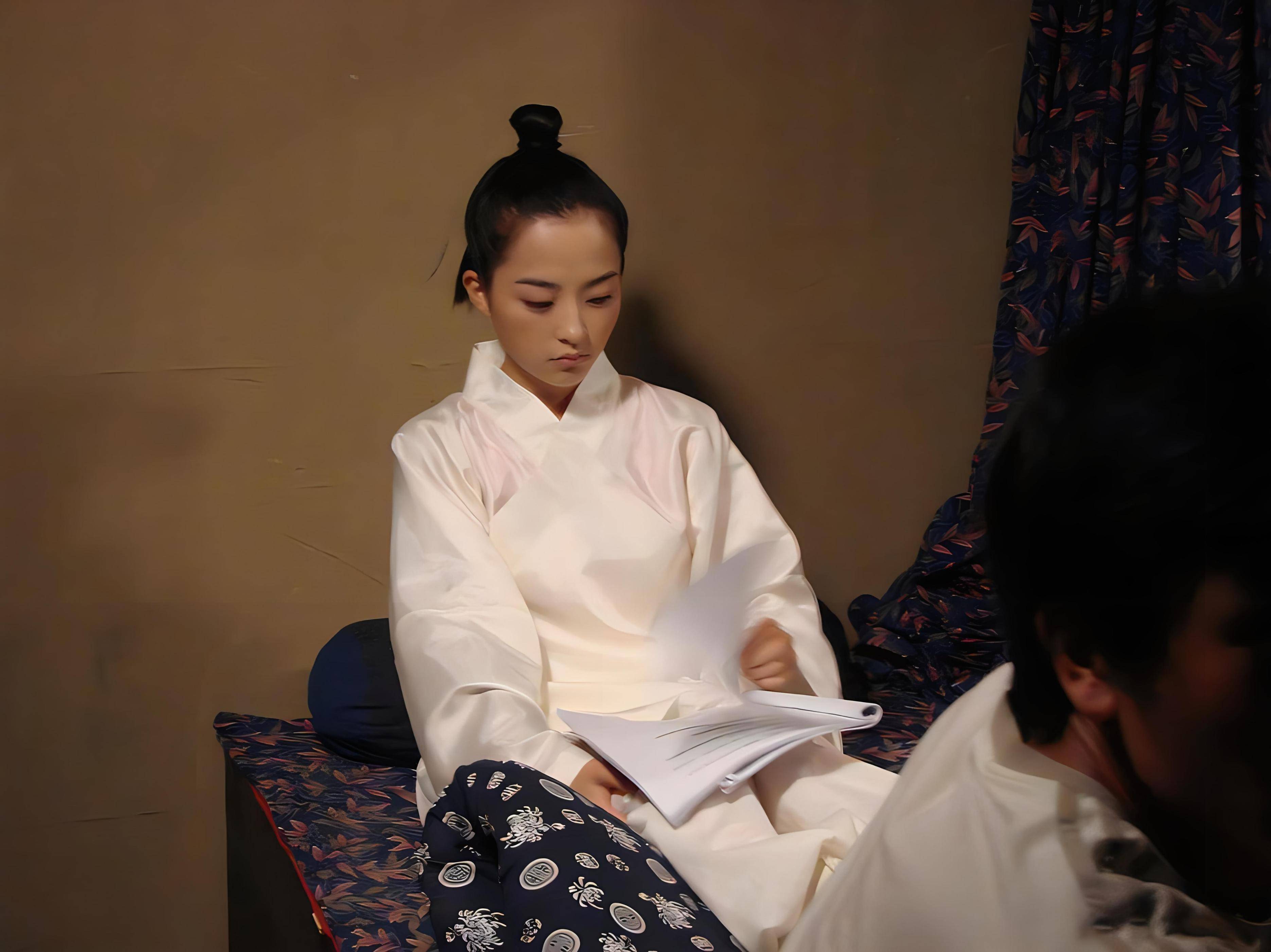 古装女神,从没演过女主,28岁就退圈,一个角色令人想念20年