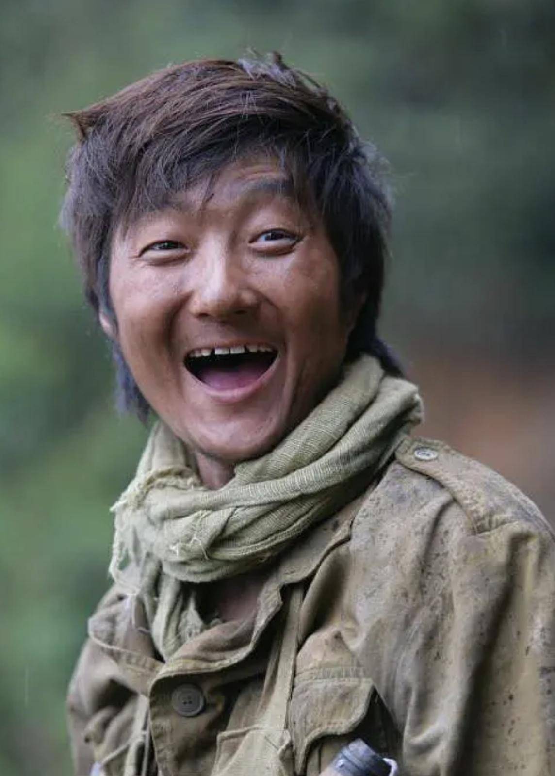 "丑男"王大治情史,爱过的女人各有千秋,董洁只能算普通