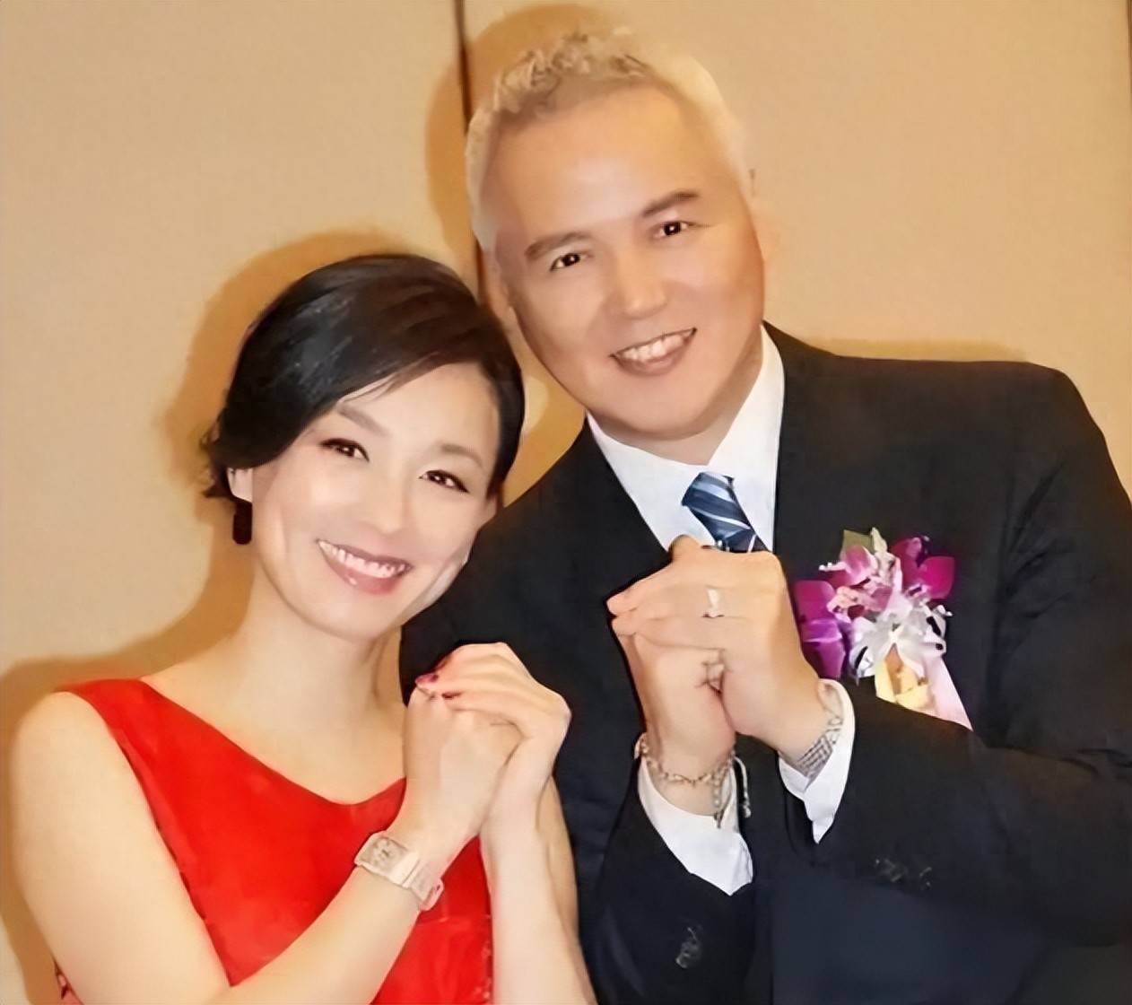 花17亿买"楼"害人的张庭夫妇,最终下场大快人心
