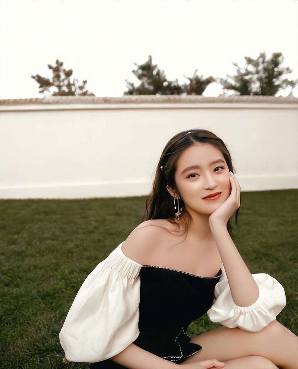 林青霞女儿初露锋芒,颜值宛如母亲翻版,粉丝等待多年终见真容