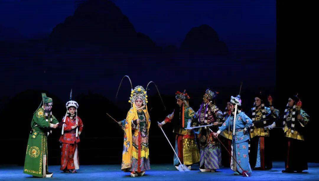 梨园堂唱响压轴大戏 《笑泯情仇》谱写艺术周华彩终章