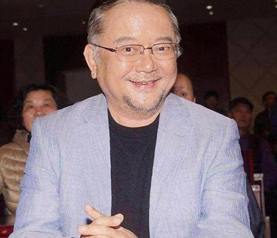 王刚勤勤恳恳的奋斗了一生,结果老来得子让他失去了往日的光彩