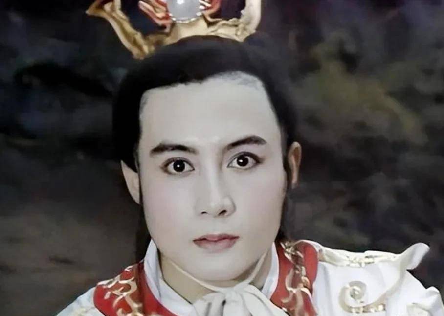 68岁王伯昭现状:曾被谢霆锋张卫健殴打住院,如今靠卖卤肉为生