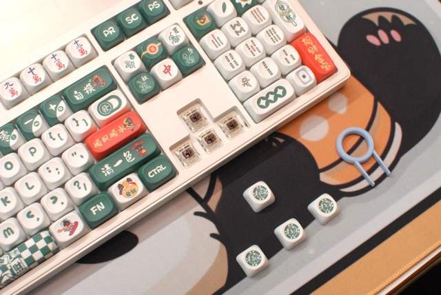 格之格GK108无线机械键盘:办公桌上的“麻将搭子”