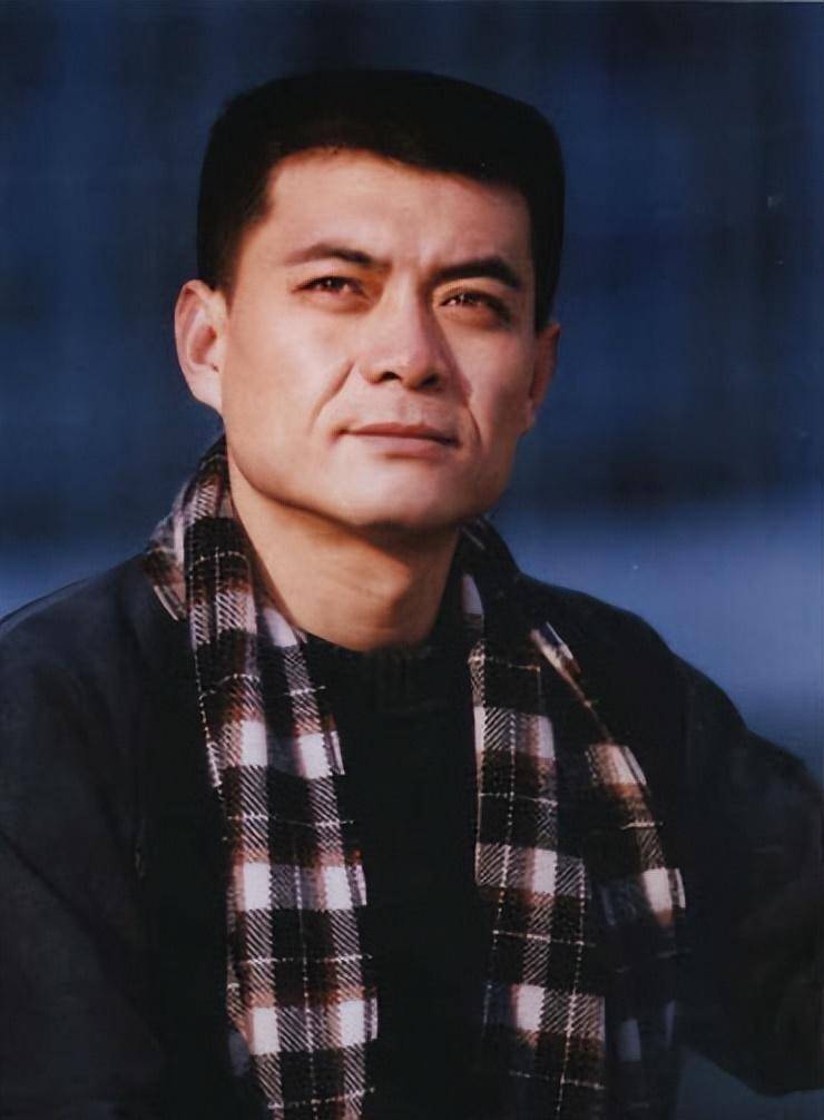 王新军:成名后抛妻弃子,把秦海璐宠成宝,前妻红了他糊了