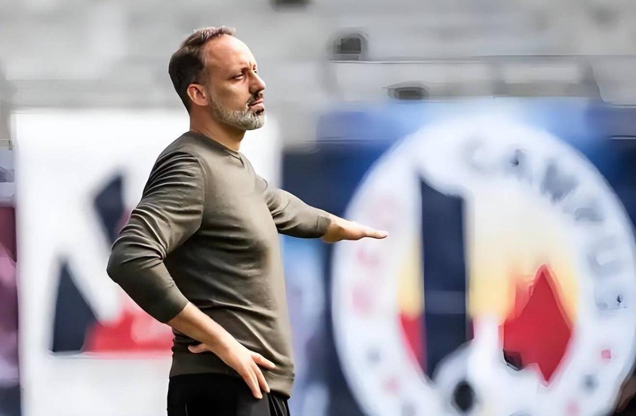 申花提前官宣换帅！功勋教头意外爆冷下课，俱乐部重金聘请五大联赛教头带队冲冠