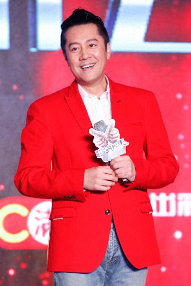 蔡国庆:因弟弟娶了俄罗斯媳妇,他和妻子便托起了白发父母的晚年