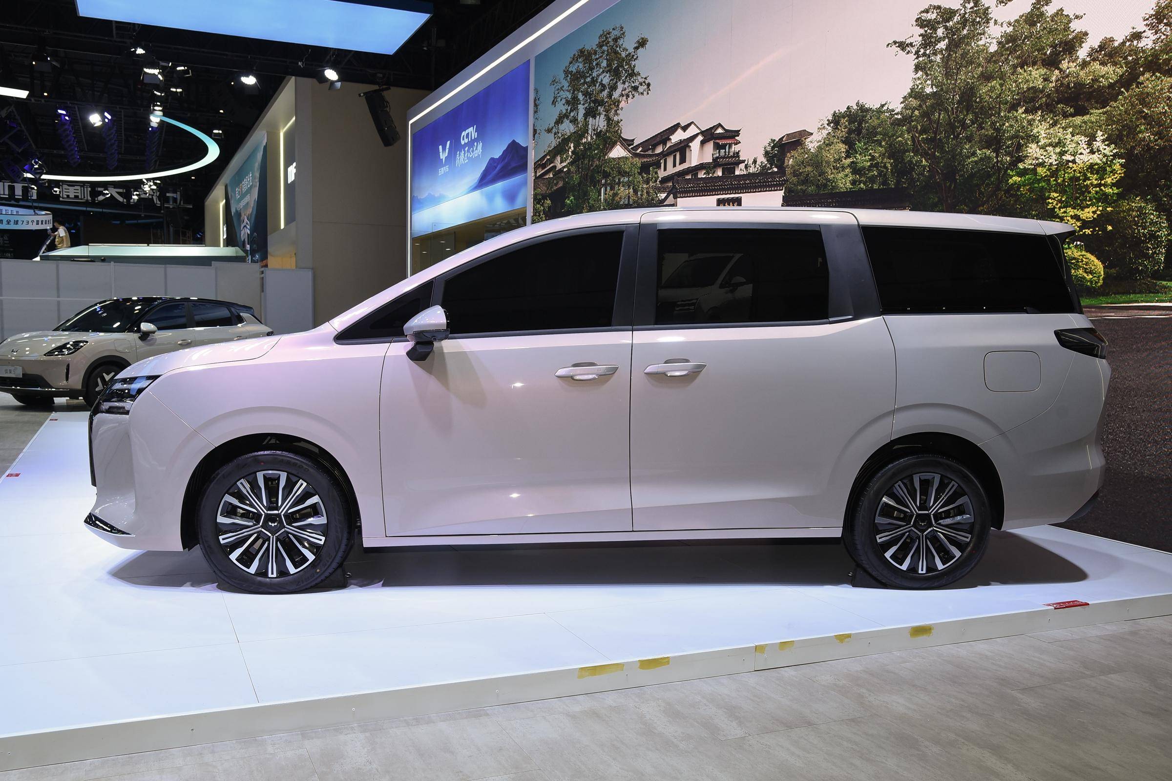 38万元起!全新mpv五菱星光730预售