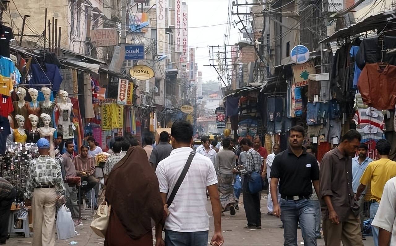 图片[7]-美国人评价亚洲街道：日本干净，印度脏乱，中国用这4个字来形容-华闻时空