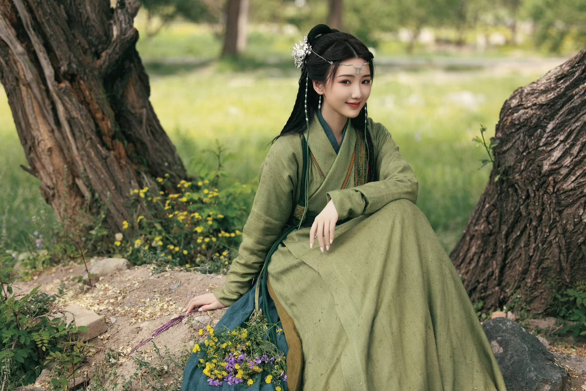 毛晓彤:影视界的璀璨星辰,她的角色与人生同样精彩