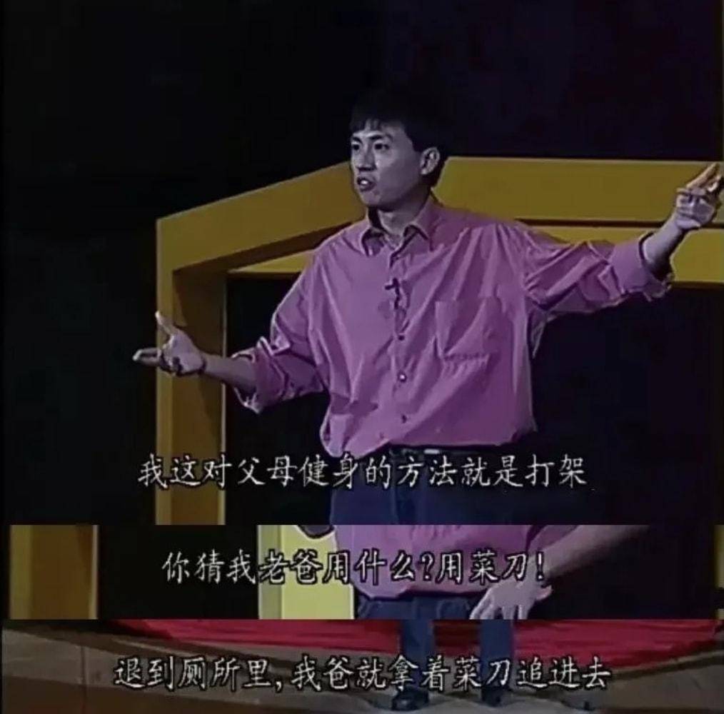 通过不懈的努力,黄子华成功将&34栋笃笑&34这一独特的表演形式推广,从