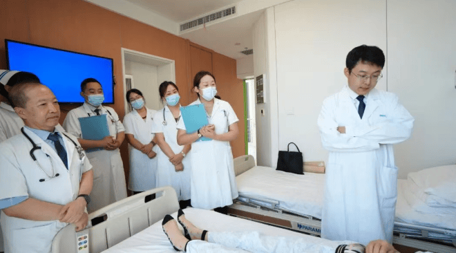 关于首都医科大学附属北京中医医院"医院黄牛挂号群",的信息