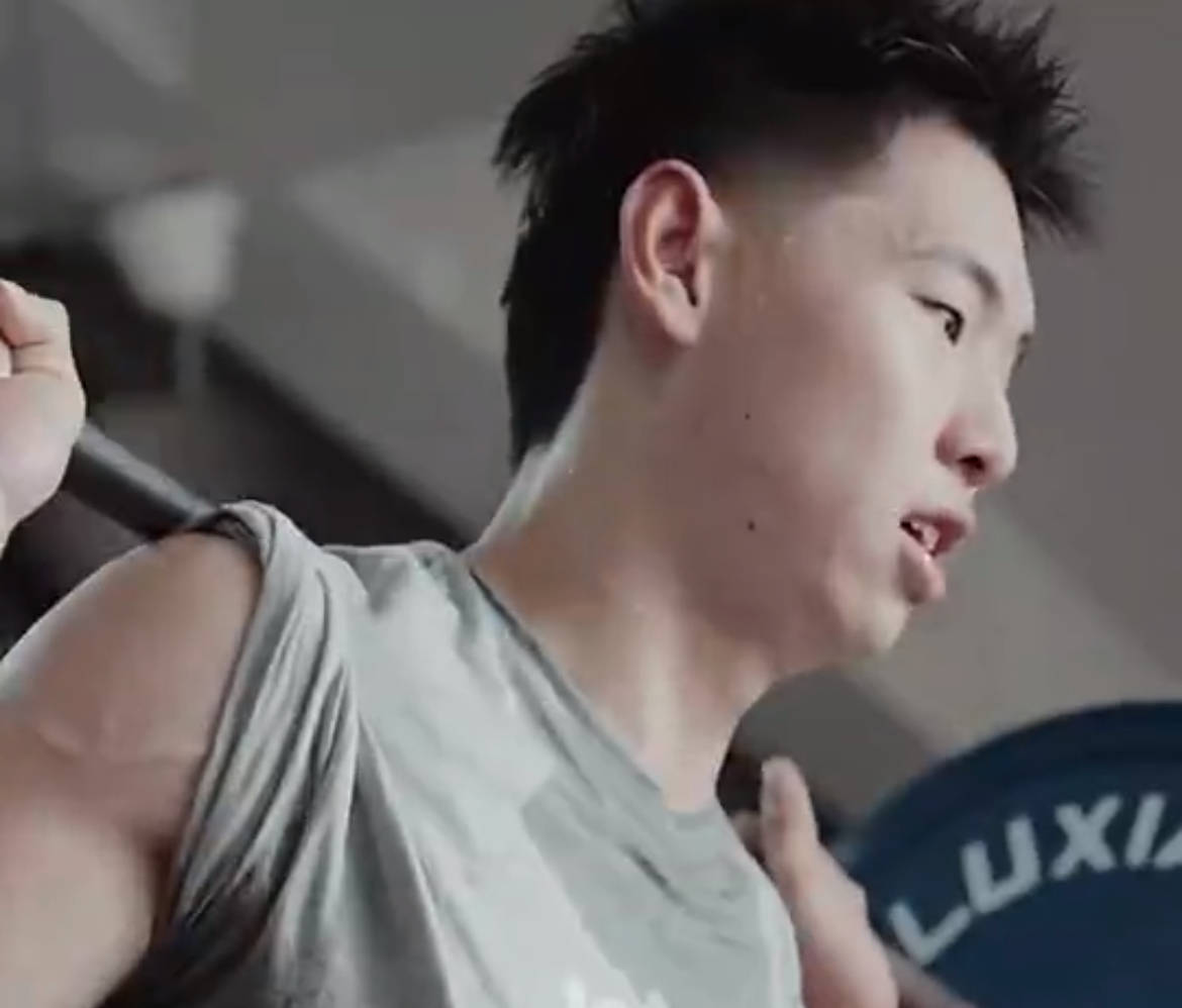 比杨瀚森更强!NBA级锋线确认到位,这才是中国男篮现役第一人!