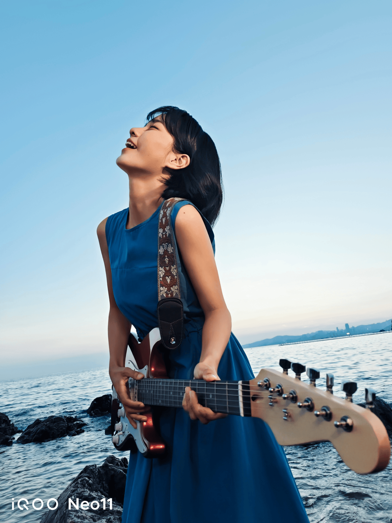 行业领先游戏视效“一机制胜”iQOO Neo11到手2599元起售 行业领先游戏视效“一机制胜”iQOO Neo11到手2599元起售