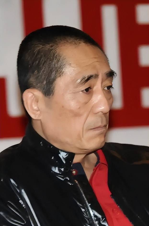 巩俐也没想到,75岁张艺谋再破天花板,让整个娱乐圈沉默了