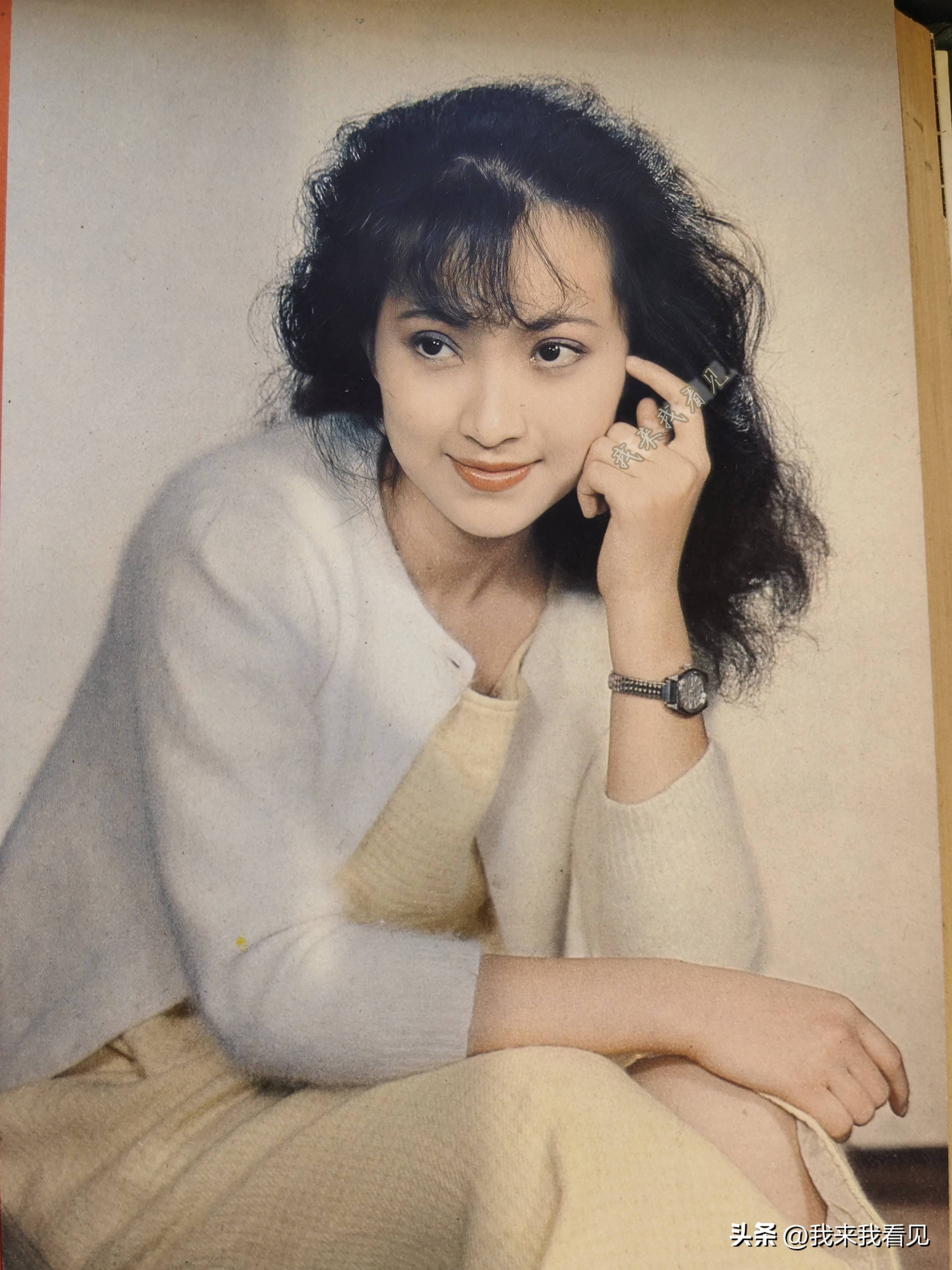 这个"晴雯",也是个大美人,她的偶像是秦怡