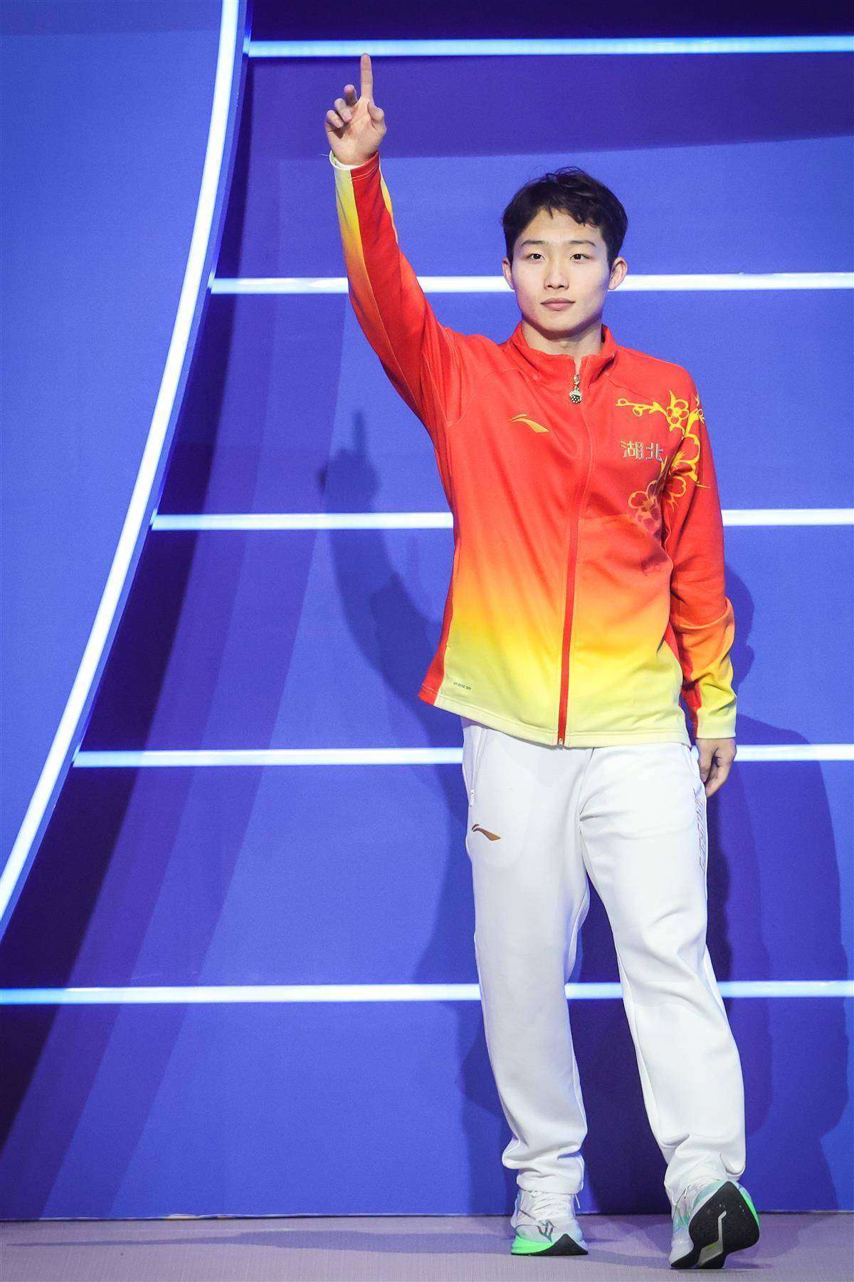 断层领先强势夺冠!王宗源摘湖北跳水首金