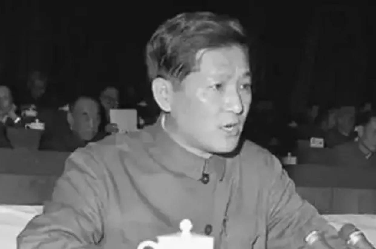 直到倪志福出生时,家里已经贫困到无法维持基本生计的地步