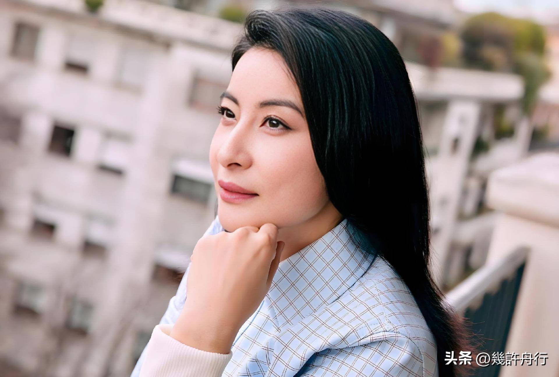 44岁郭晶晶再传喜讯!她的人生从不被豪门媳妇标签所定义