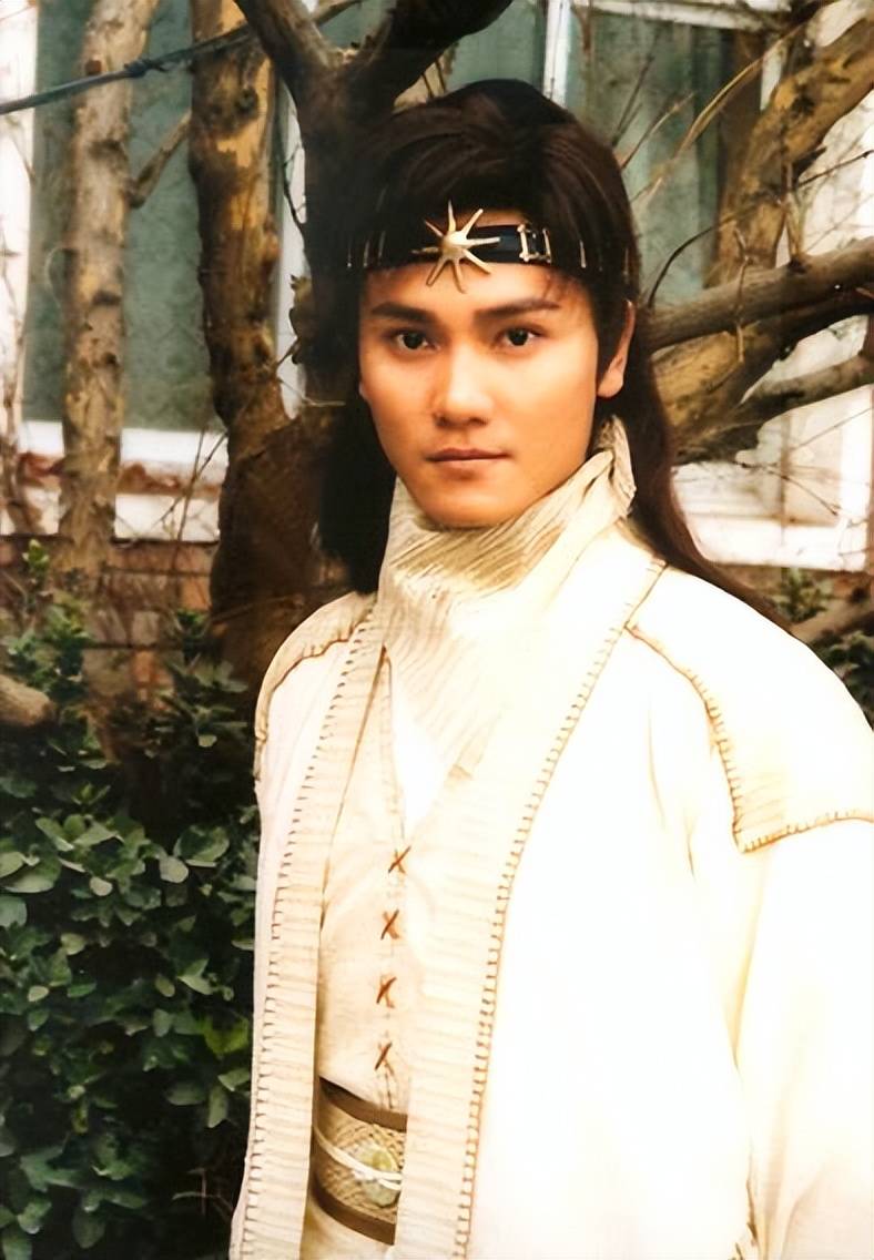 赵丽颖男闺蜜,生于富裕之家演员转型老板,北上发展财富自由