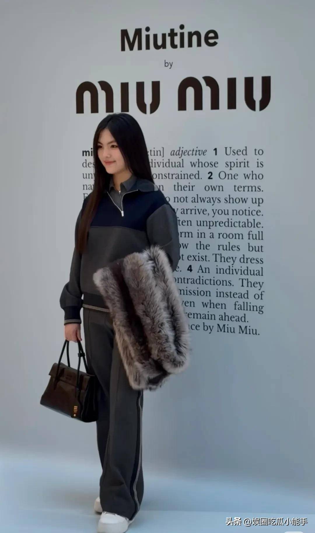 王诗龄何超莲现身miumiu活动没想到王诗龄瘦了气质竟不输何超莲