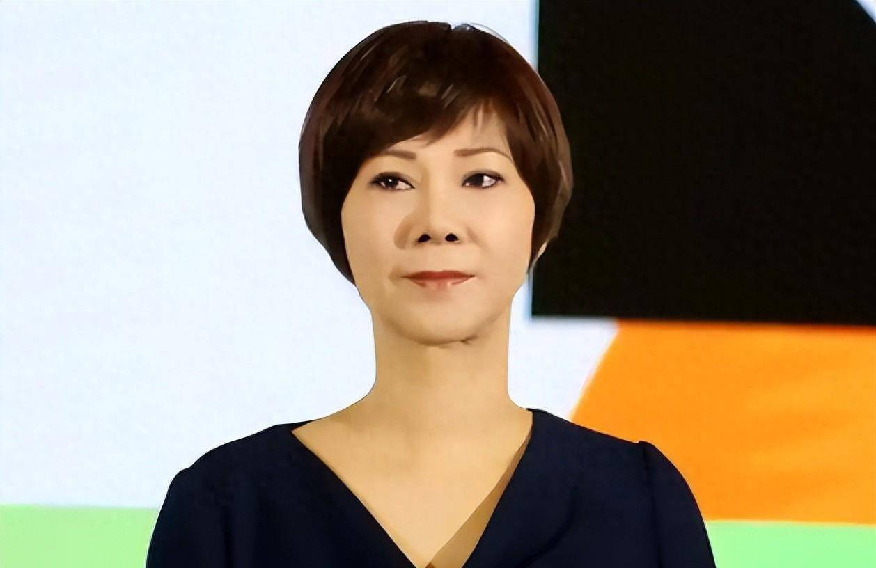 若将时光倒回四十年前,曹燕华的名字在乒坛可谓如雷贯耳