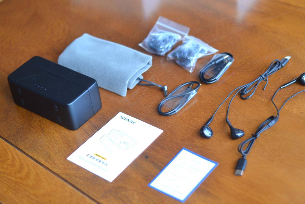 专业音质、稳定传声、智能操控集一身,南卡Qmic领夹麦克风专业全能