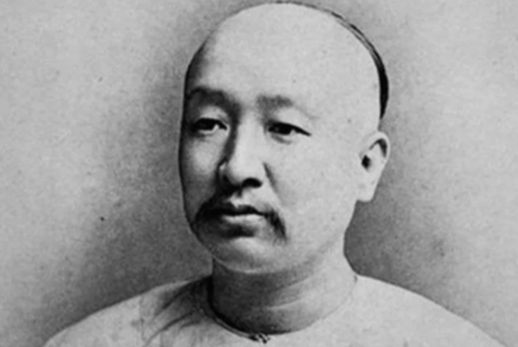 盛宣怀出生在江苏常州的一个书香世家,他的祖父和父亲都是朝廷的官员