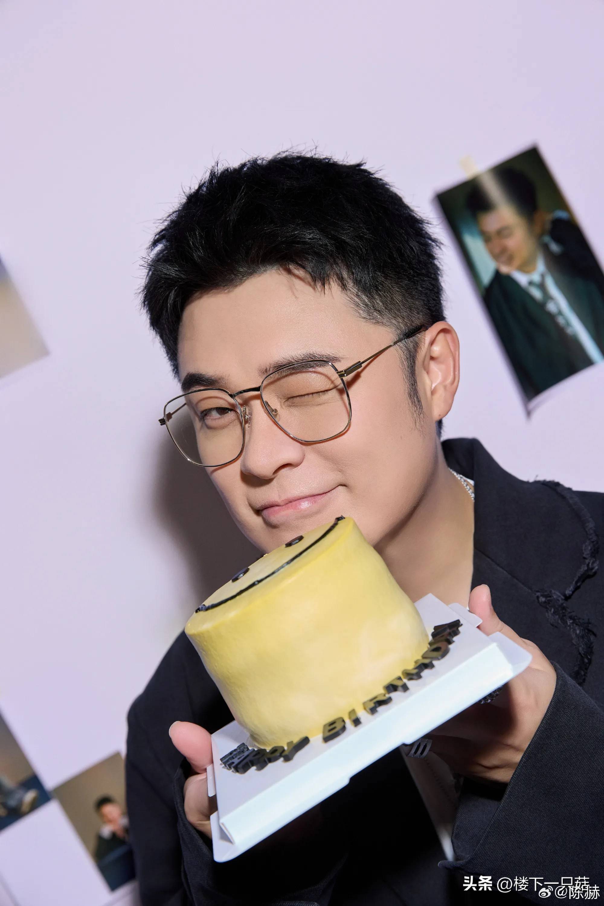 陈赫生日照凹造型耍帅邓超喊话40岁了稳重点鹿晗让他少吃小龙虾