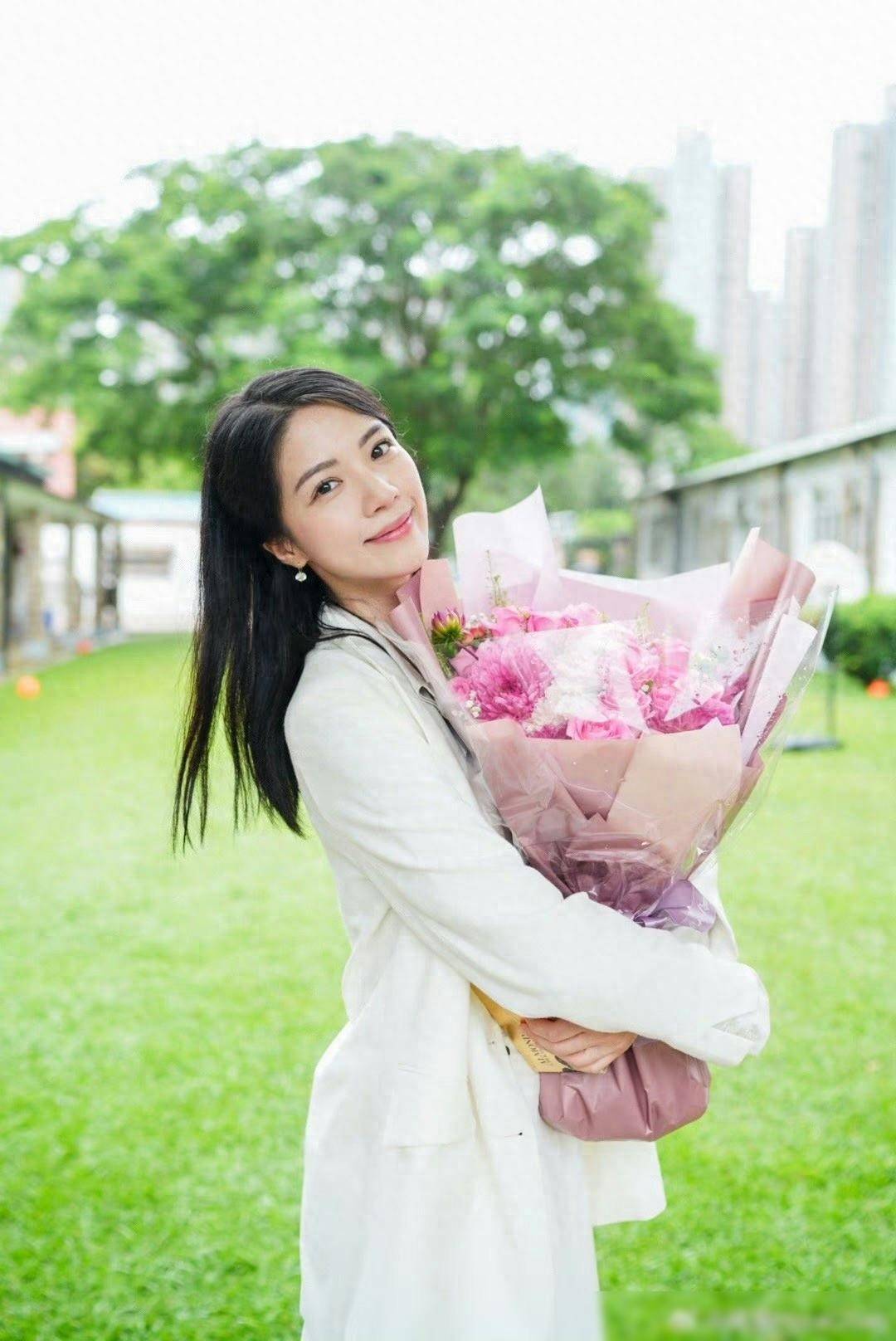 tvb男星朱敏瀚否认与陈晓华年底结婚称二人正在了解中