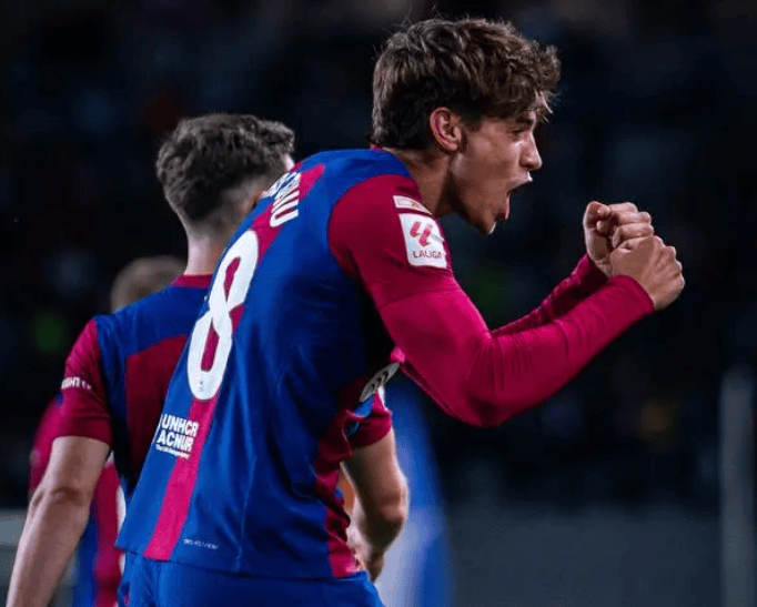 西甲第10轮继续进行，年仅17岁的马克