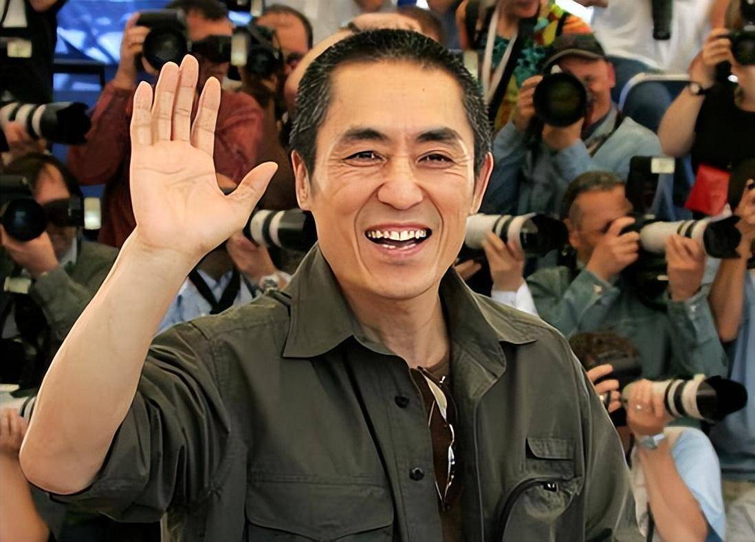 "一代国师"张艺谋,已经走上了导演的另一条道路!