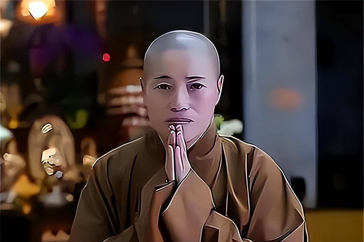 女住持释智定:穿黑丝,戴假发,开豪车住别墅,与2个和尚结婚