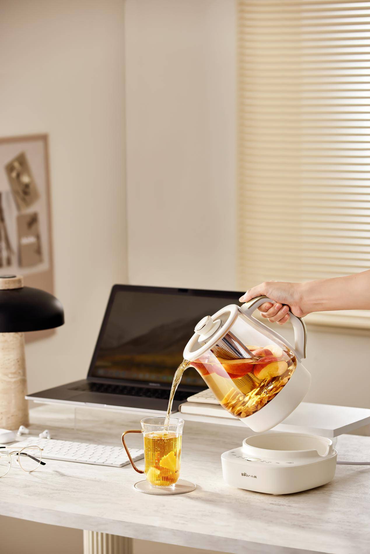 平均每11秒售出1台!小熊电器养生壶靠“精准养生”赢得千万用户-最极客