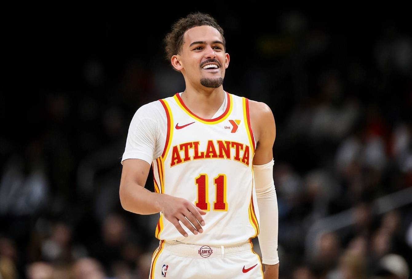 再见詹姆斯！湖人、太阳、老鹰酝酿三方交易，1米93后卫空降洛杉矶