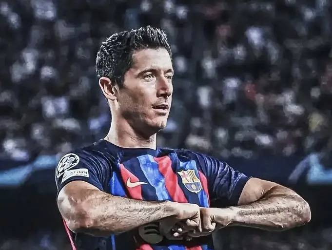 意甲媒体透露：米兰冬窗期引进莱万基本不可能，等到夏窗才比较现实