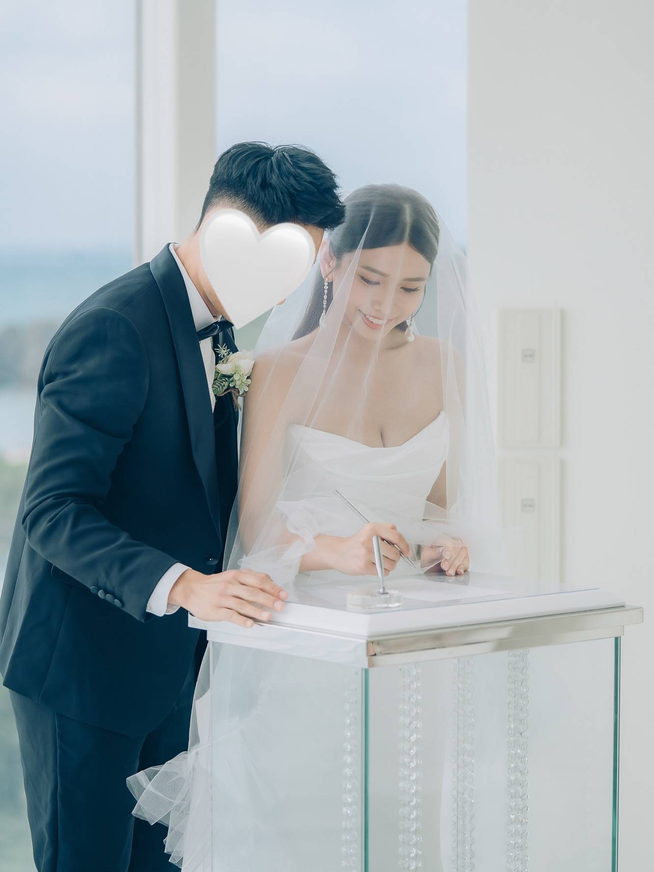 前香港tvb女主播宣布和相恋多年男友结婚真的恭喜这一对新人