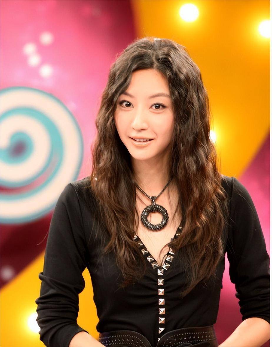 唐一菲:嫁给二婚凌潇肃,在卑微中求幸福,不追求完美婚姻