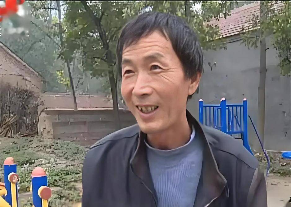 大衣哥再次迎来好消息,让前儿媳陈亚男肠子都青了